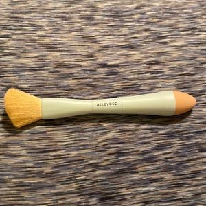 Alleyoop 4 in 1 Makeup Brush